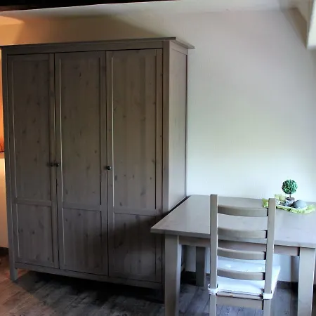Prázdninový dům Urlaub Im Landhaus Mit Sommerkuche L Grundshagen